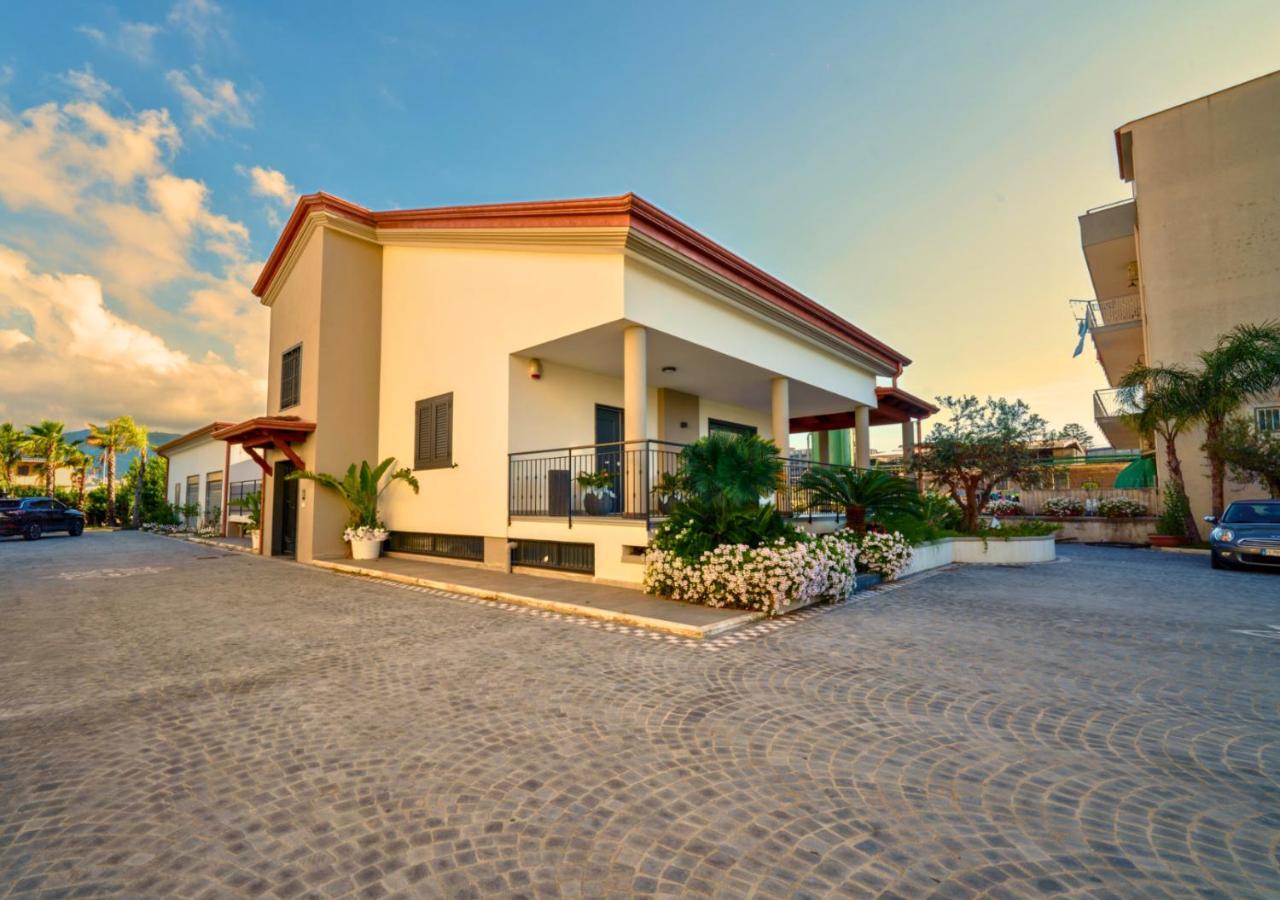 Villa Dei Cesari Bed & Breakfast Santa Maria La Carità 外观 照片